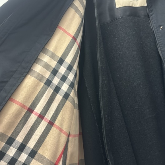 Burberry Women’s Raincoat Size 4 - Picture 10 of 12